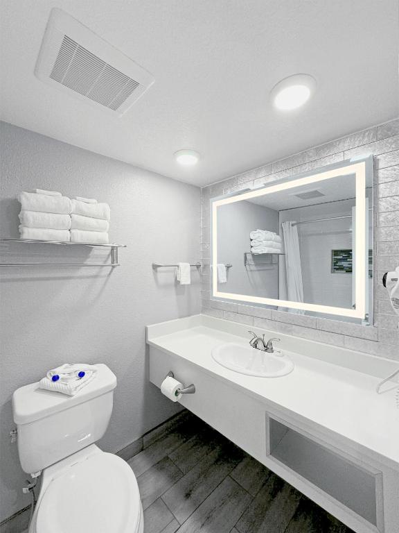 Celebration Suites — Hotel rooms in Kissimmee, Florida