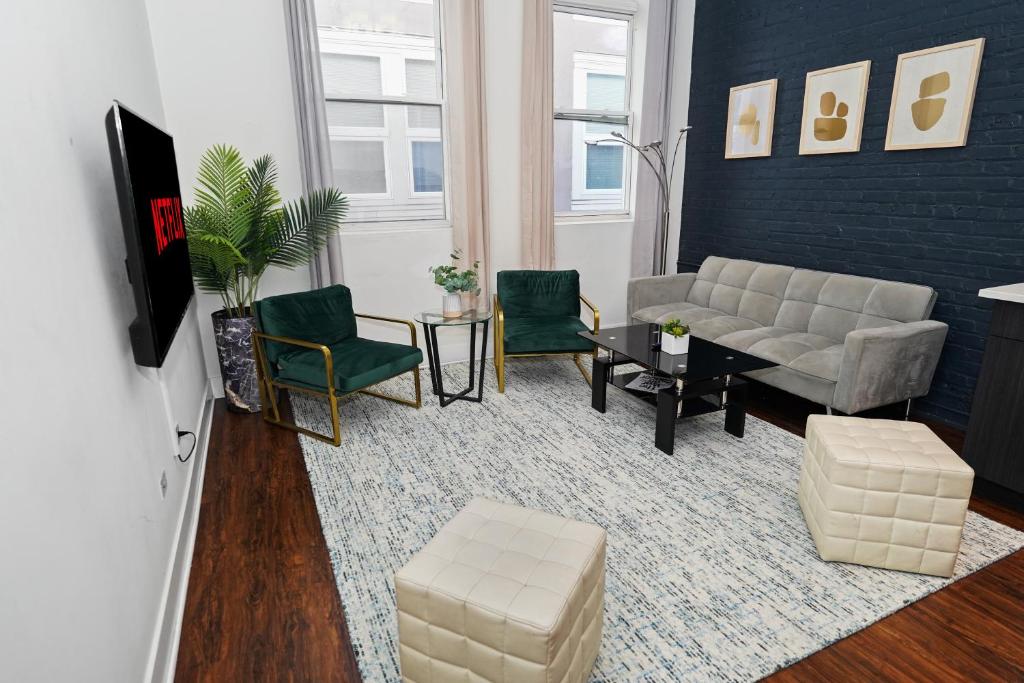 Modern 2BR 420 Friendly in Chicago South Loop Near Museum Campus, McCormick Place and Soldier Field, Chicago