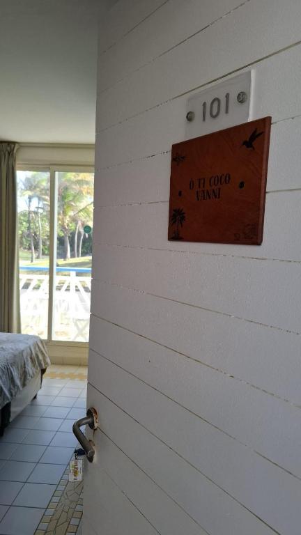 Ti Coco Vanni Studio Sea View, Belle-Allée