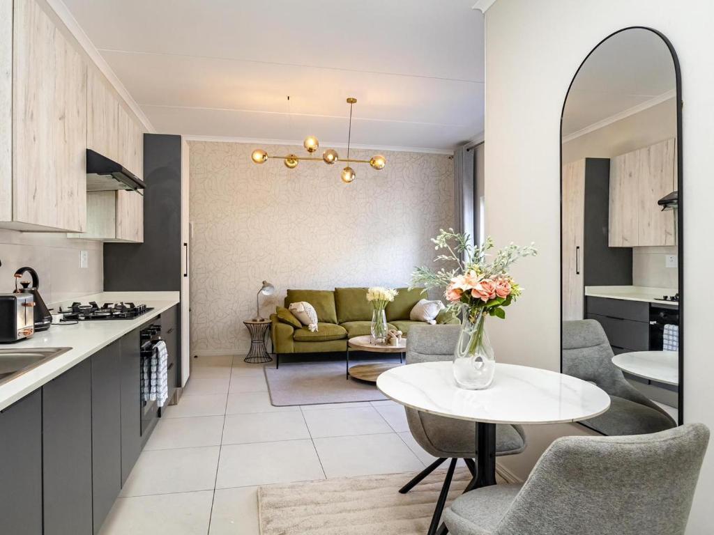 The Sweet Serenity Suite, Midrand