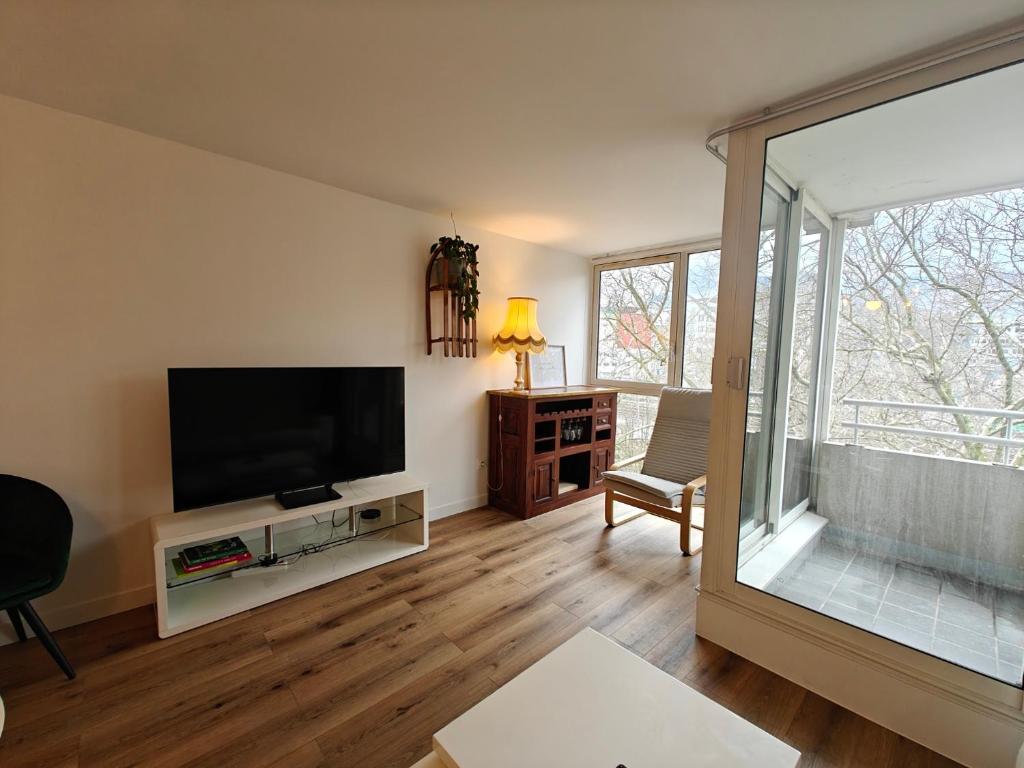 GARE, T2, Vue Bastille et Belledonne, climatisation, neuf - 4