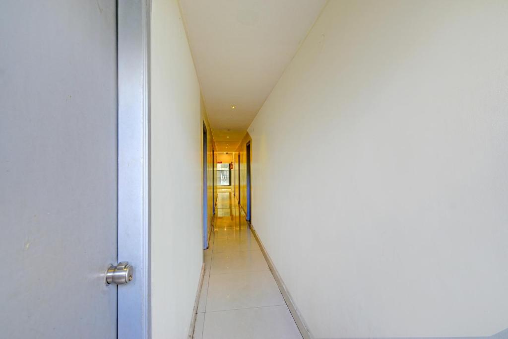 フロント・ロビー