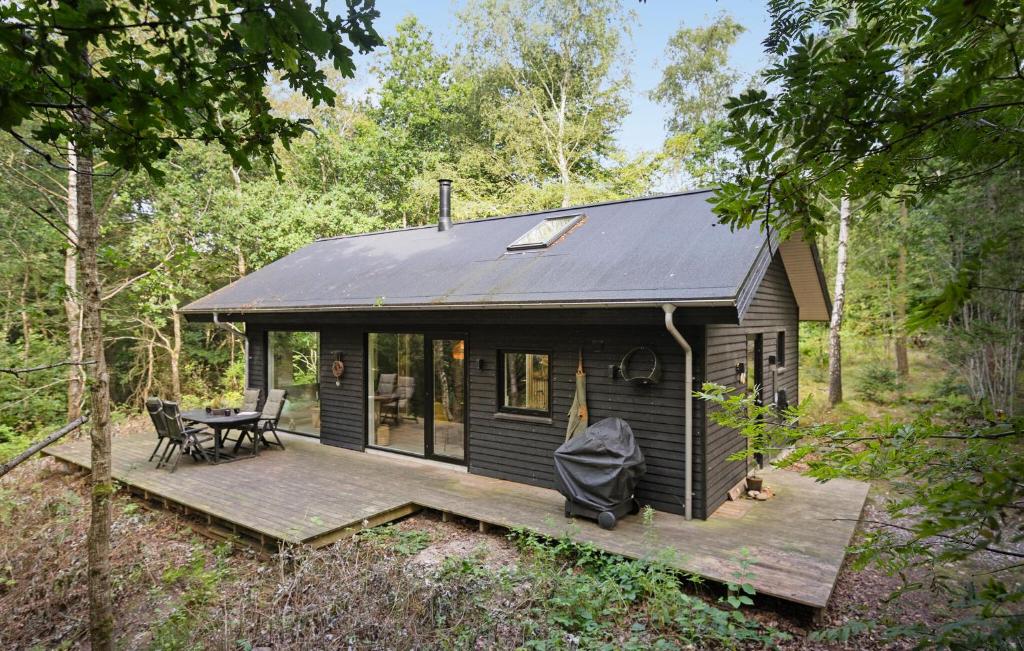 Amazing Home In Aars With Wifi, Års