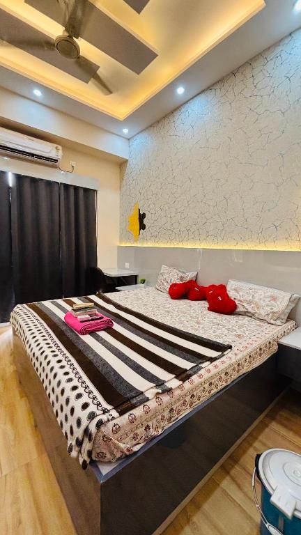 The BatCave Studios, Greater Noida