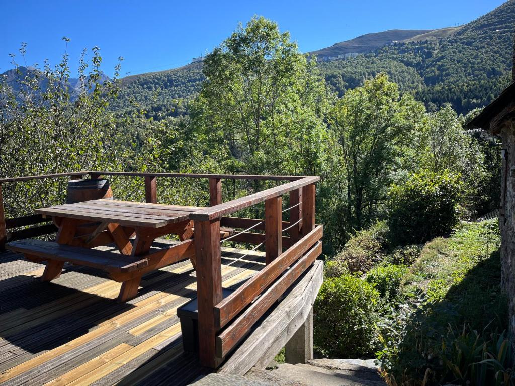 Chambres d'Hôtes La Ferme de Soulan ガーデン