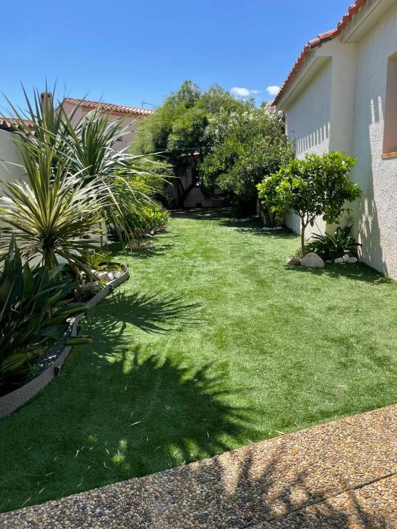 Belle villa classée 4 étoiles proche plage avec jardin - 5