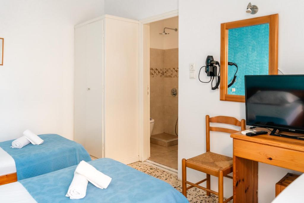 Dilino — Hotel rooms in Kamari, South Aegean
