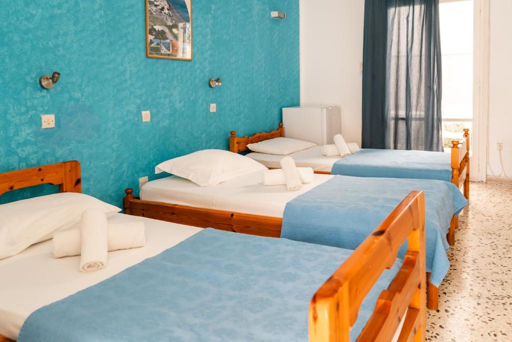 Dilino — Hotel rooms in Kamari, South Aegean