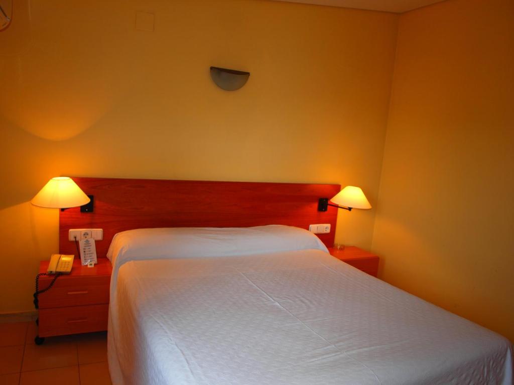 Aparthotel Bertrán - 2