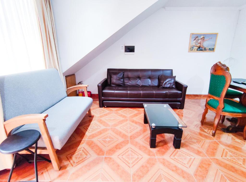 Casa de Confort con Parqueadero Privado - 2