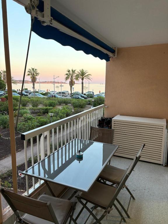 Appartement 2 chambres front de mer 40m plage vue mer clim - Fréjus plage - 1
