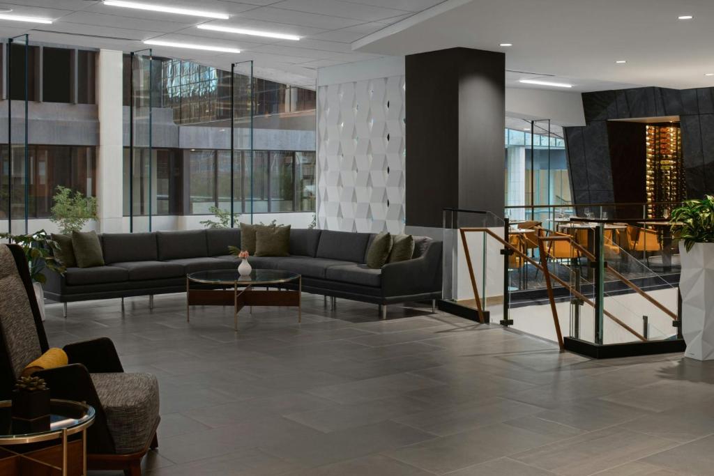 호텔 로비 및 편의시설