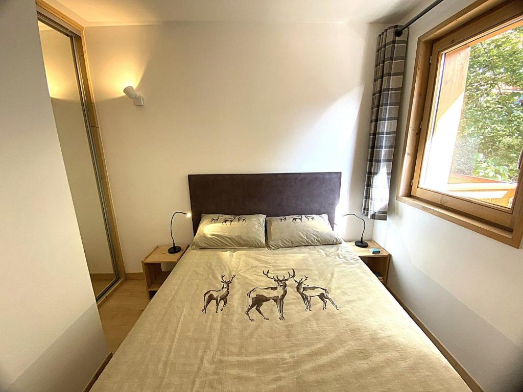 Charmant appartement 3 pièces à Méribel avec mezzanine, balcon et terrasse - FR-1-411-997 - 4