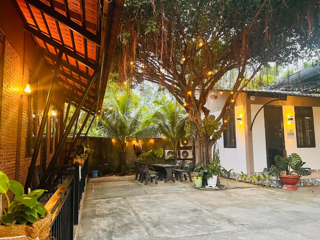 Tùng Thư Garden