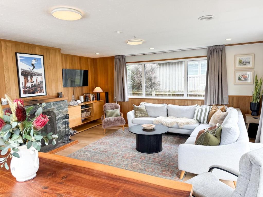 Delight on Devon, Hanmer Springs