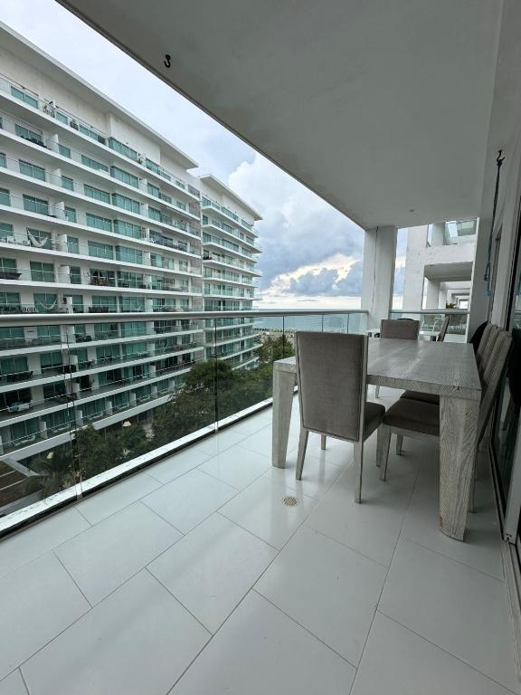 Exclusivo Apartamento con playa y piscinas Morros Cartagena - 4