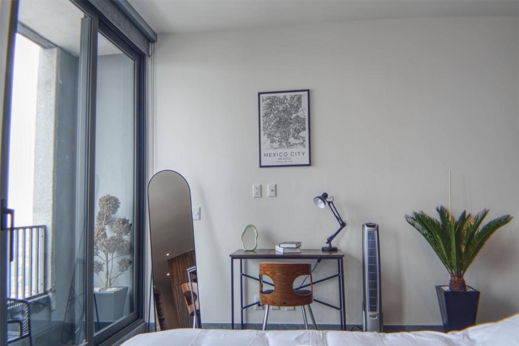 Luxurious Master Suite with Awesome View, Jacuzzi, GYM & Balcony - 4