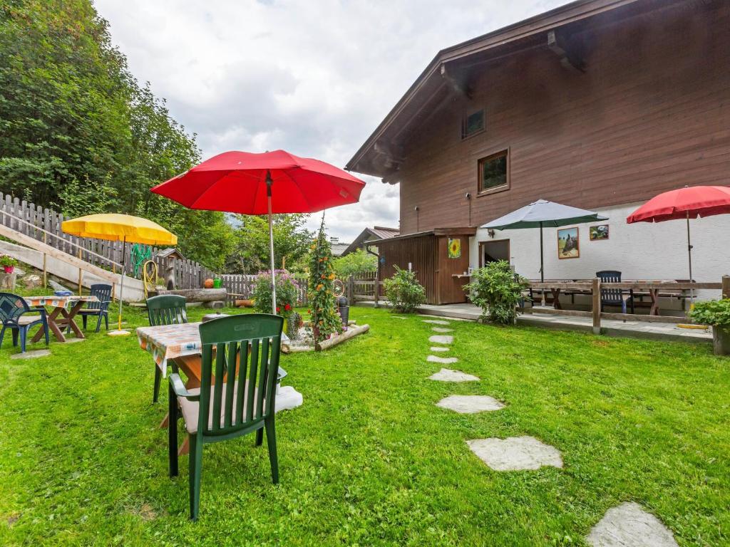 Apartment in Saalbach near Ski Lifts
