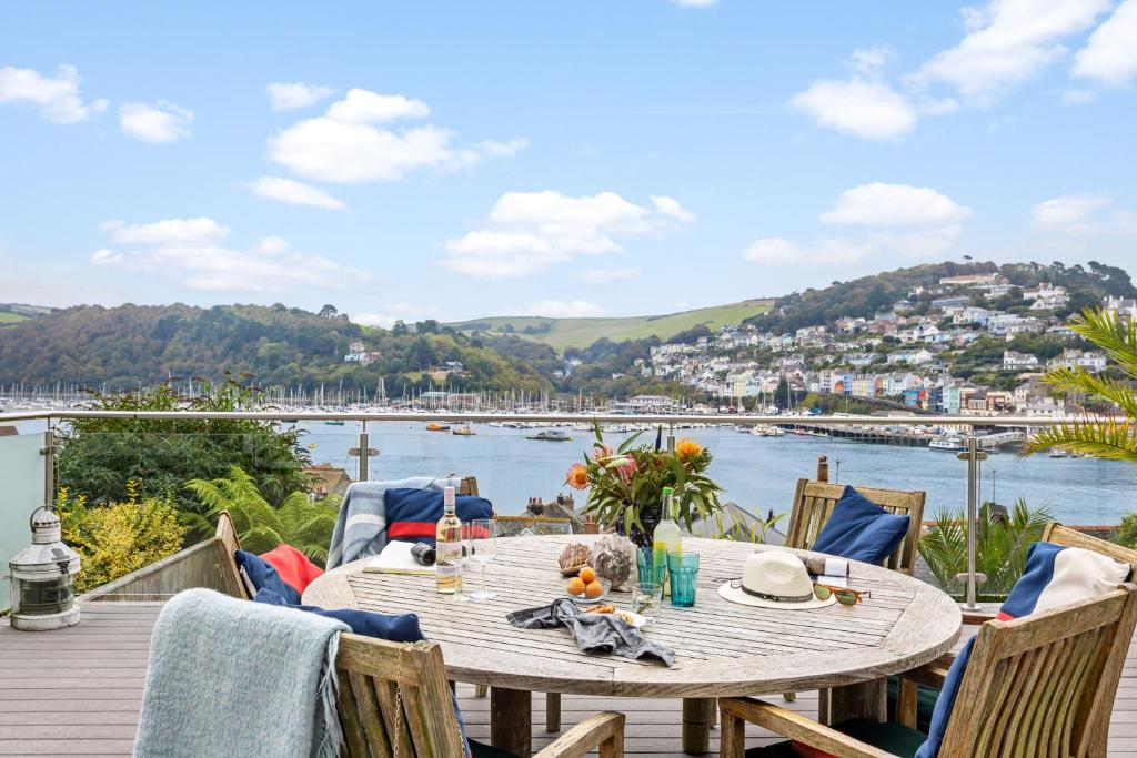 Kittiwake - Outstanding River Views, Dartmouth