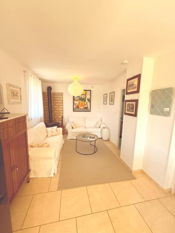 Charming Mountain Escape in Sospel, Perfect for Nature Lovers - 4