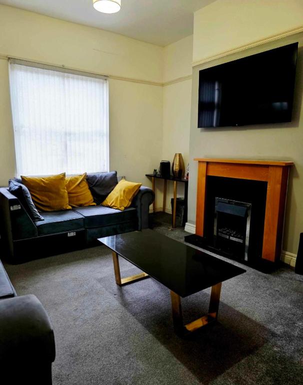 Oge's House, Bradford