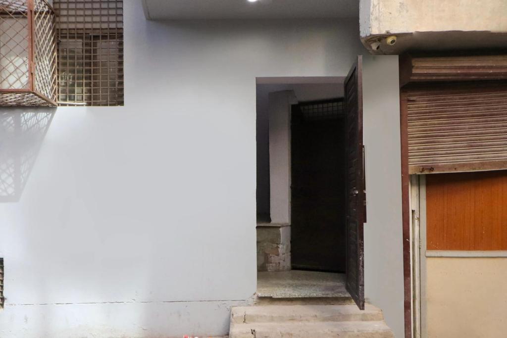 Hotel O Dev Palace, Nové Dilí