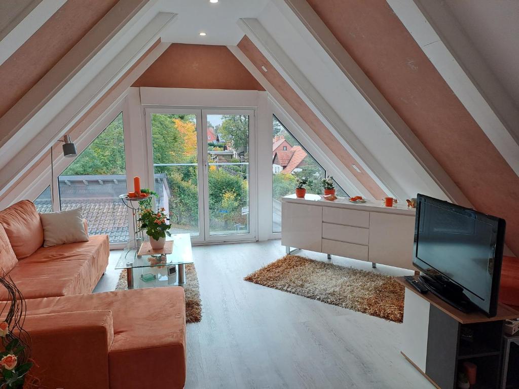 DESIGN-LOFT Brockenblick -Netflix-Smart TV-WLAN-Wallbox-Kaffeevollautomat-Balkon- Panoramaaussicht-Getränke-Pizza-Snacks, Wernigerode