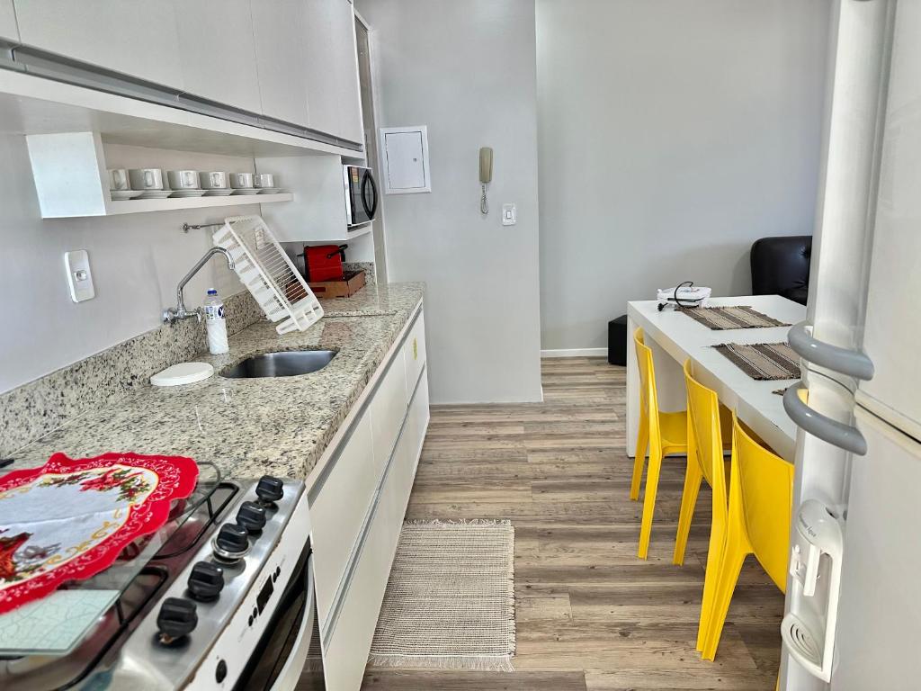 Kitchen, Apartamento Condominio Maria Isabel in Florianopolis