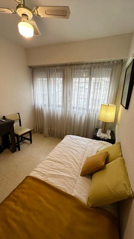 Departamento Centrico 2 amb a la calle - 4