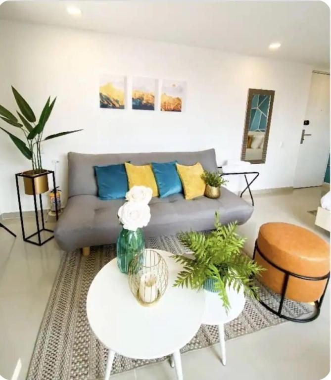 1008 New Apartment in Poblado, panoramic view - 3