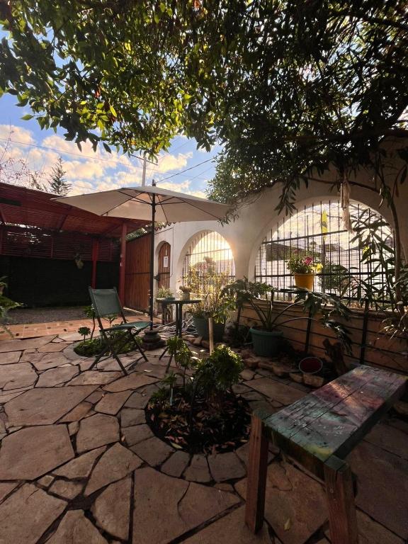 Hostal La Casa del Puente - 2