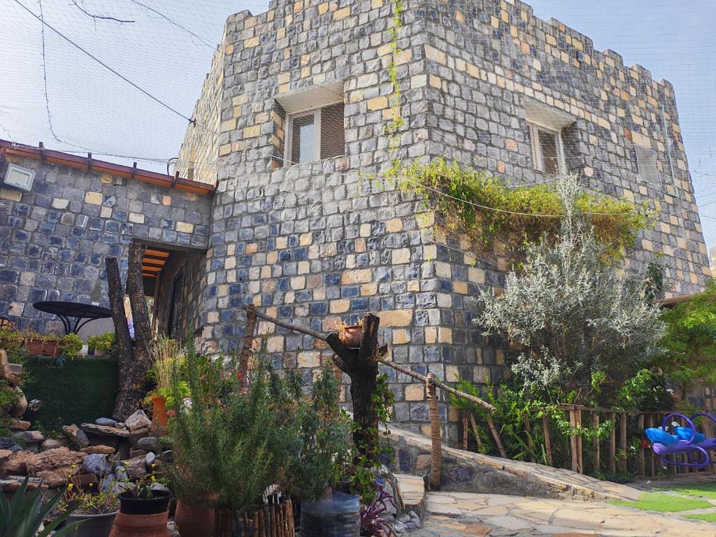 Al Jabal Alakhdar Bayt alhagar residance الجبل الأخضر بيت الحجر شاليه, Ḩayl Yaman