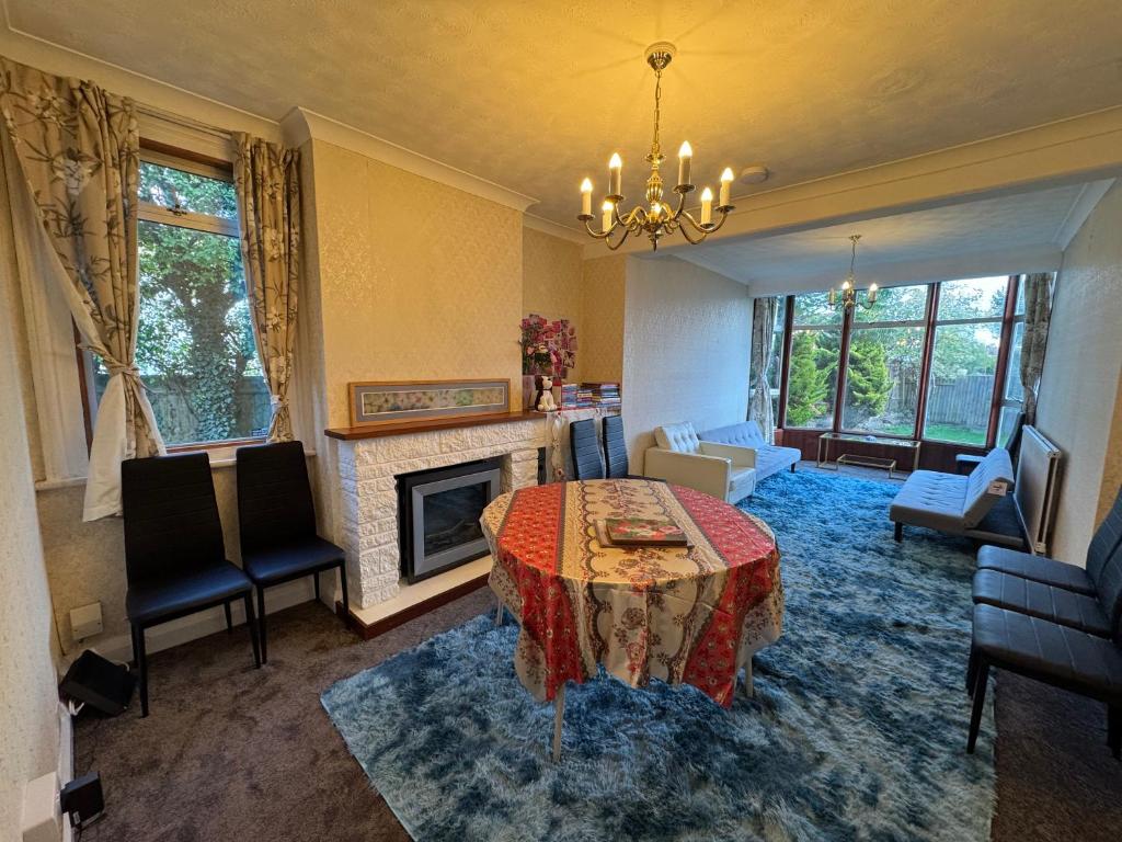 Oxford Detached Villa 5 Rooms Free Parking 4km from City Center, Oxford