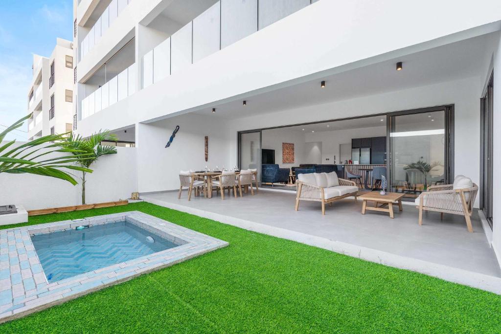 The Palm Nest - New Apartment by Sealodge Mauritius, Roche Terre