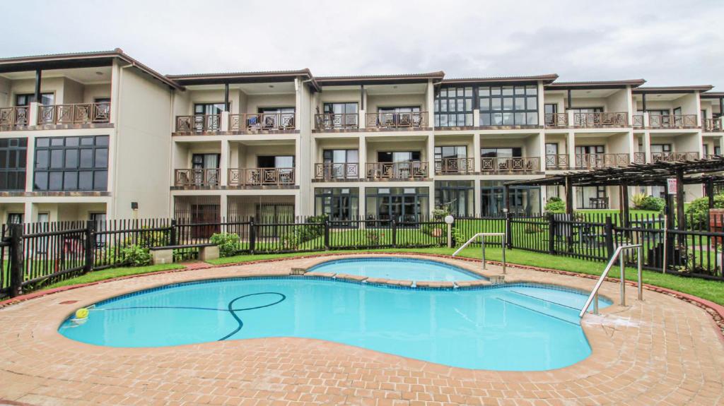 Topanga 52, Uvongo Beach