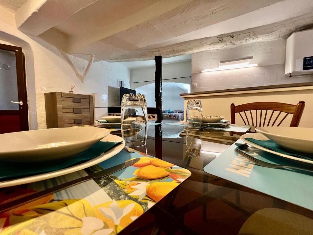 Studio-Menton vieille ville - 1
