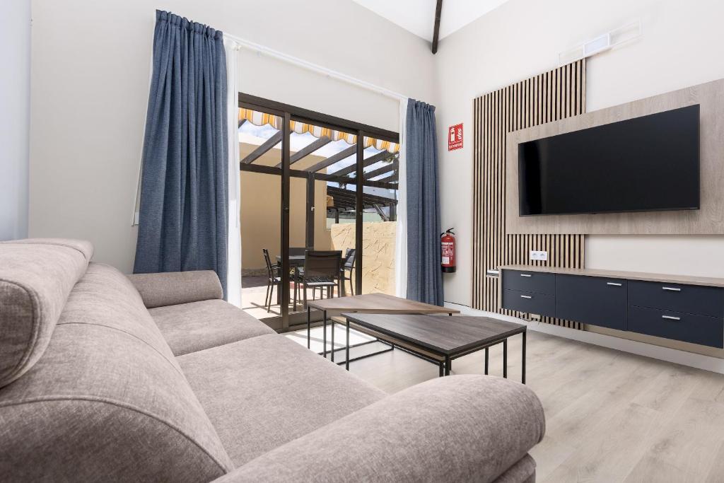 Home2Book Apt in Corralejo with Pool Terrace - 2