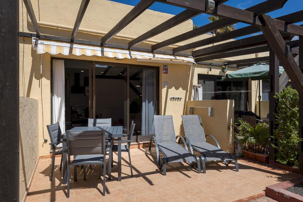 Home2Book Apt in Corralejo with Pool Terrace - 4