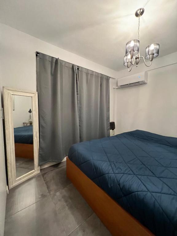 An area close to trendy bars and restaurants - 4