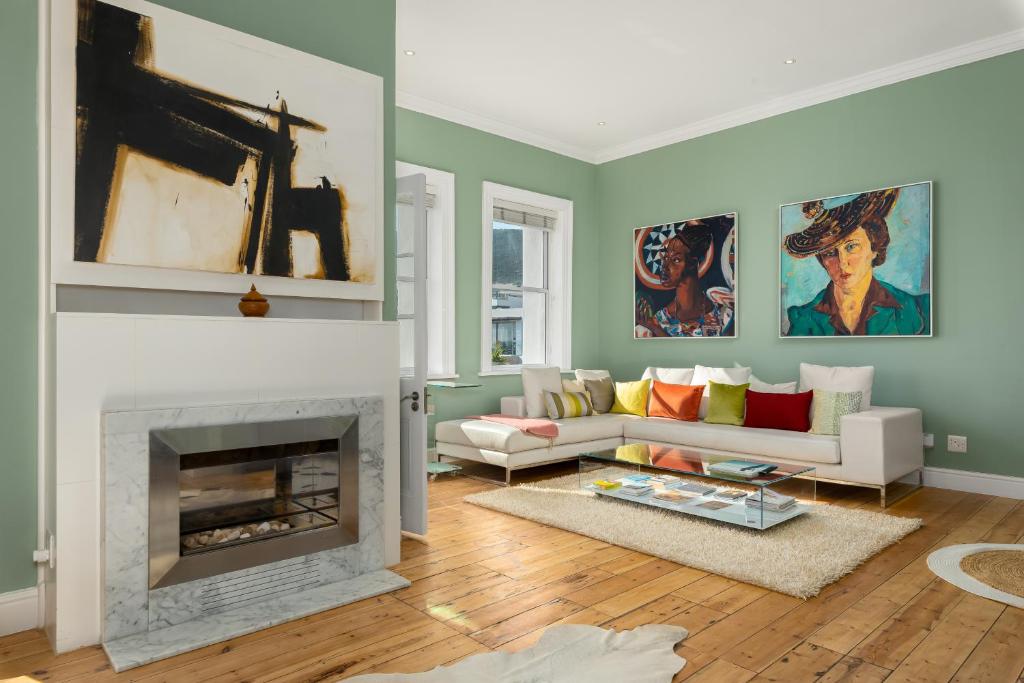 8 St Patricks, Kapské Město