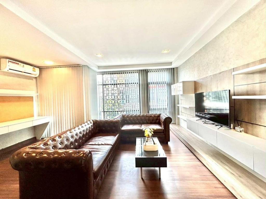 Private house in the city for Fam, Čiang Mai