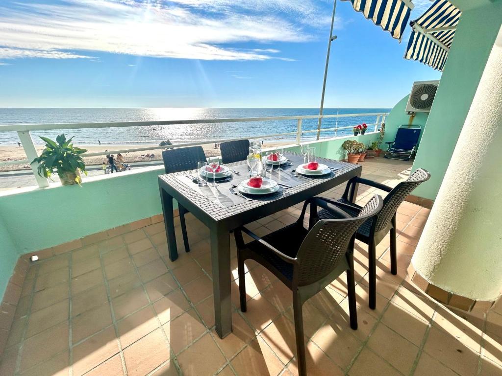 GATU PREMIUM Villa Isabel TERRAZA,PARKING,1ºLINEA PLAYA,WIFI,VISTA AL MAR - 1