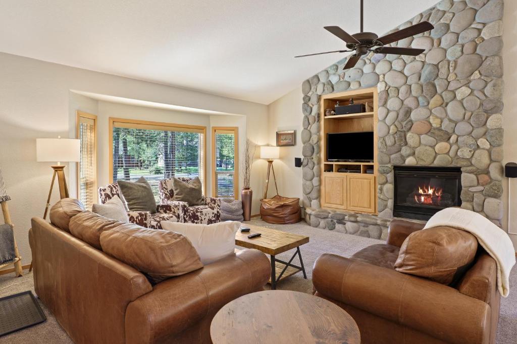 37 Kinglet home, Sunriver