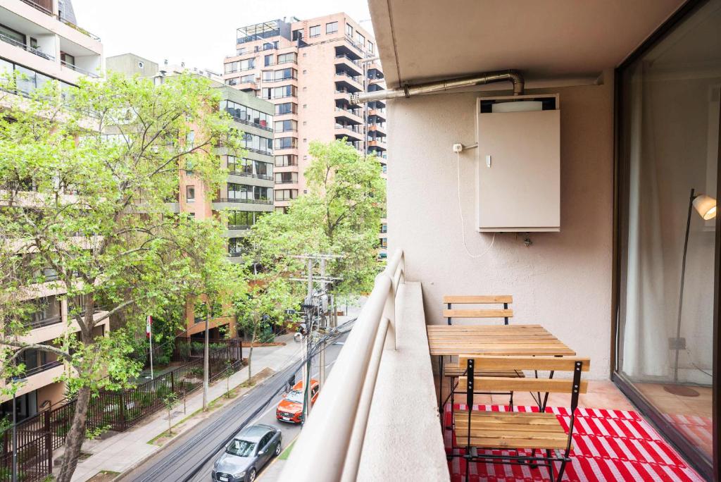 Relax in style near Costanera Center - 5