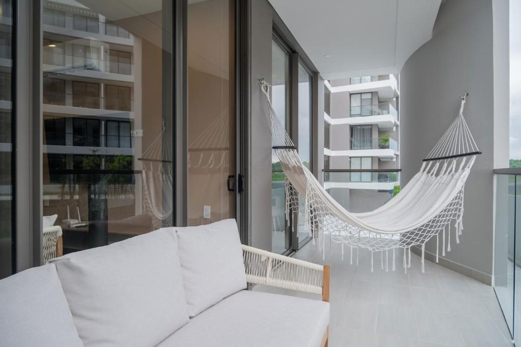 Minimalist 1BR Amazing View in Morros Eos - 3