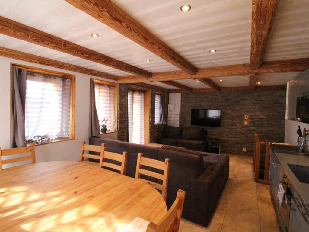 Confortable appartement 12 pers avec balcons, parking, proche village et pistes - FR-1-411-851, Landry