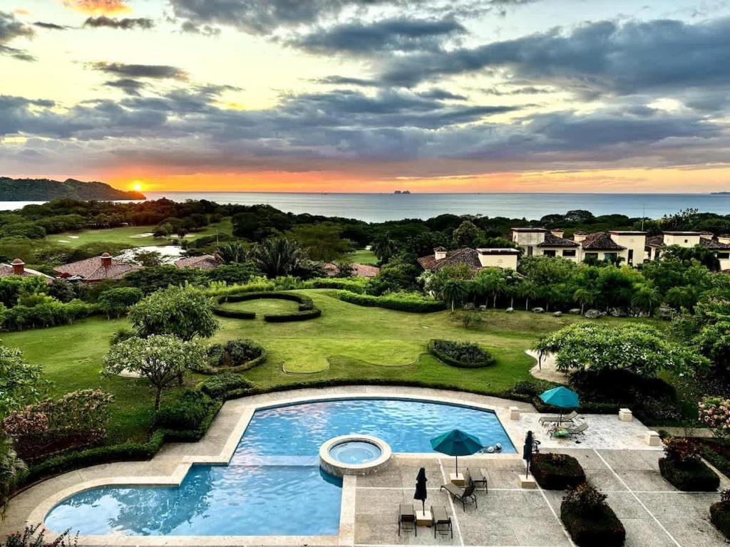 Malinche 422B- Ocean view condo at Reserva Conchal, Matapalo