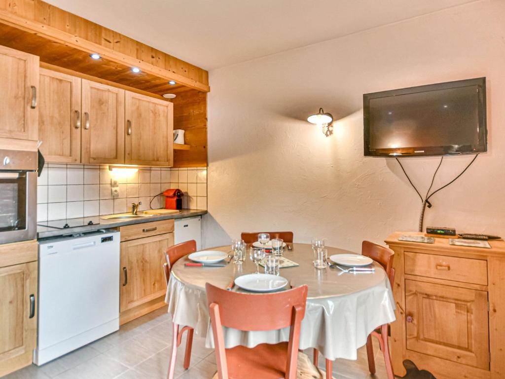 Studio cosy centre-village avec balcon, parking, cuisine équipée - FR-1-685-50 - 3