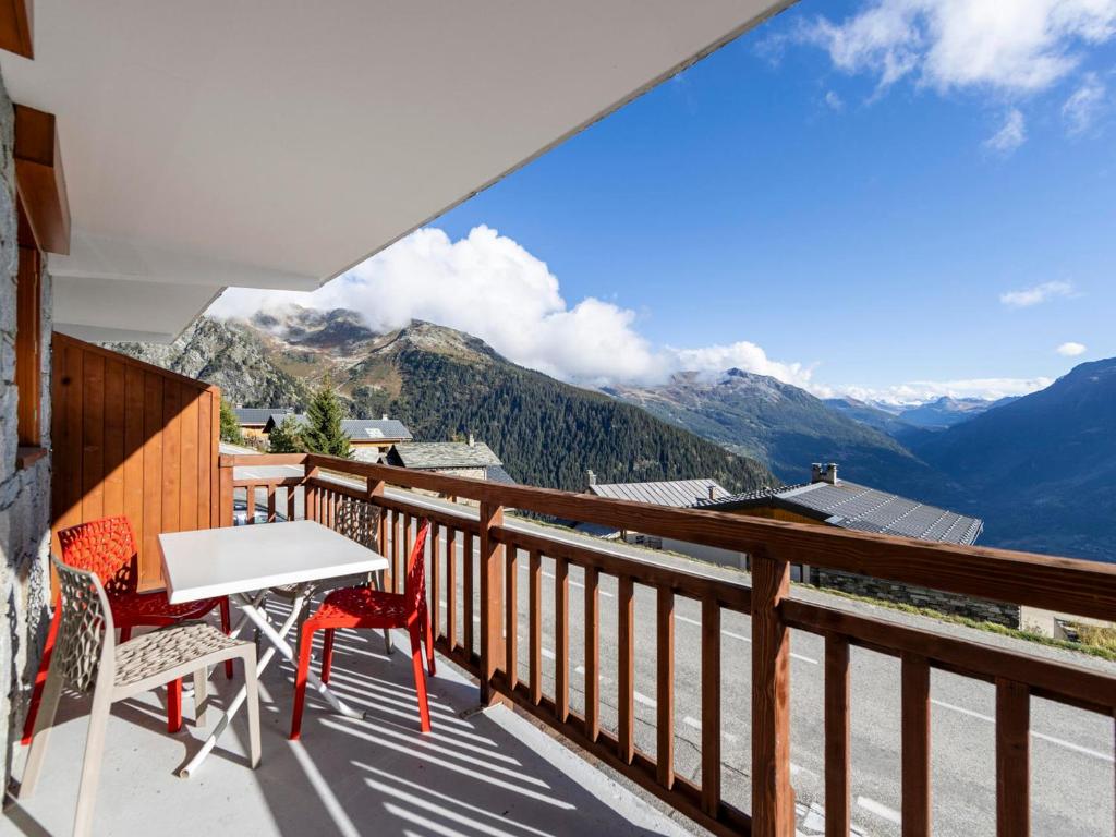 Appartement chaleureux avec balcon et parking privé - 3