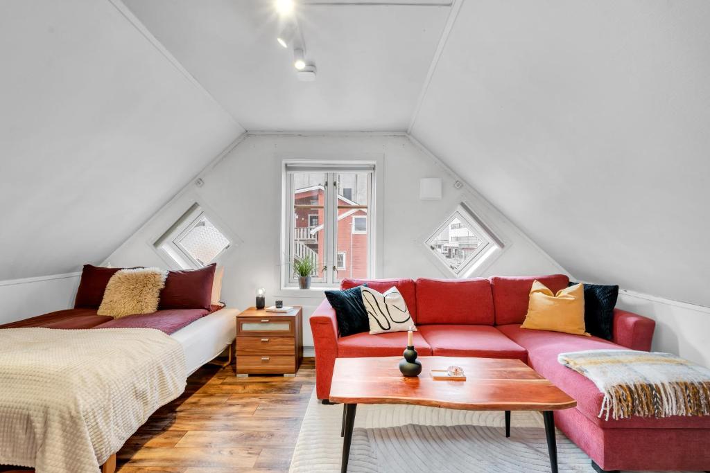 Studio By The Bridge, Tromsø